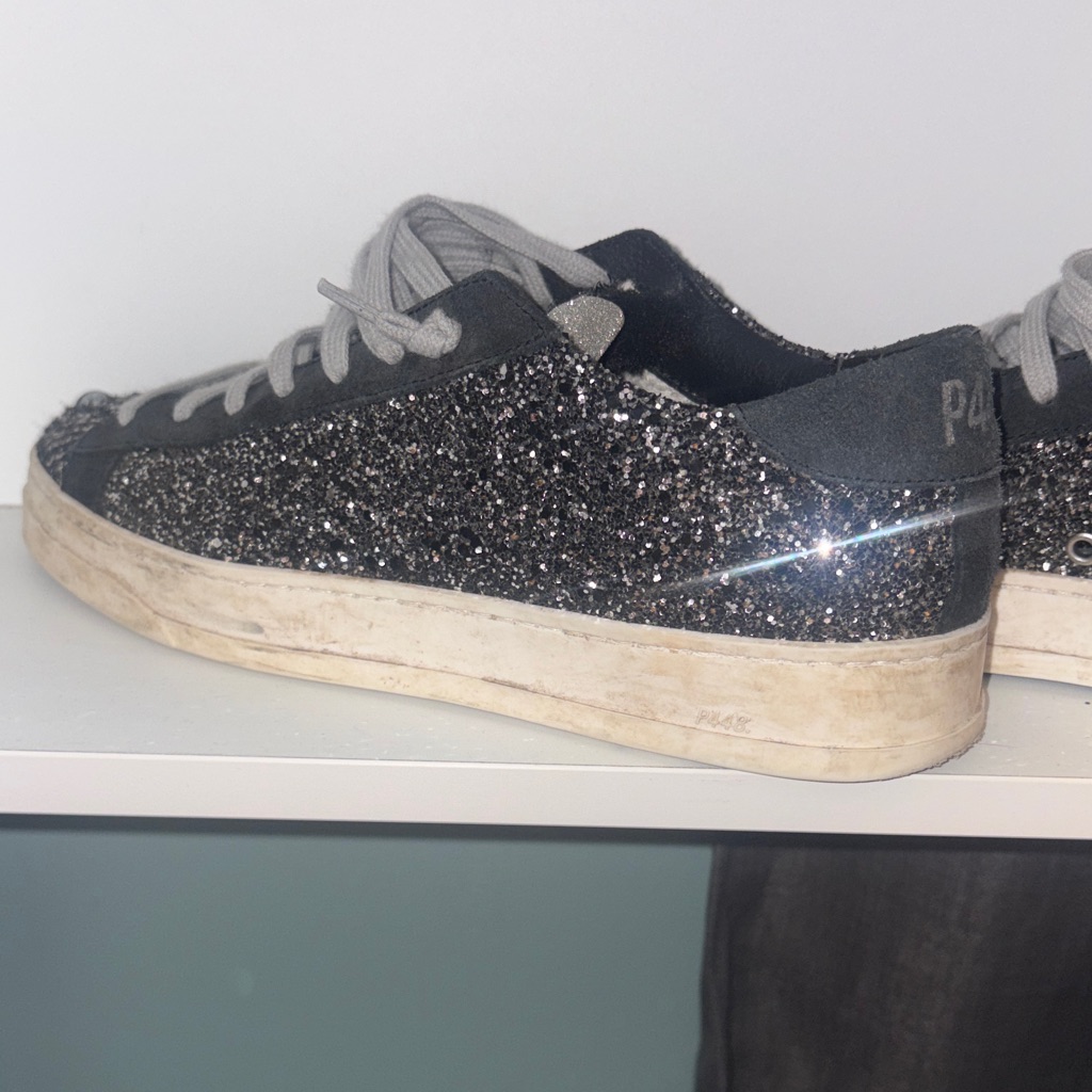 P448 Sparkling Black And Gray Sneakers